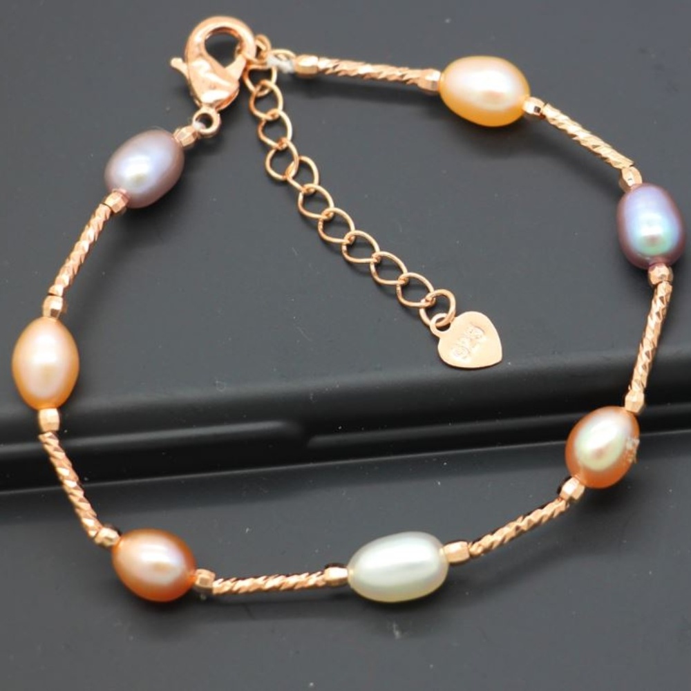 LAST ONE! Gold & Freshwater Pearl Bracelet